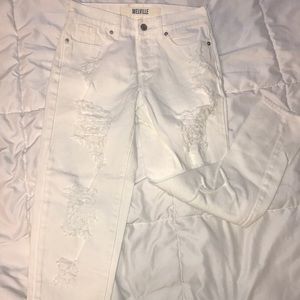 White ripped brandy Melville boyfriend jeans